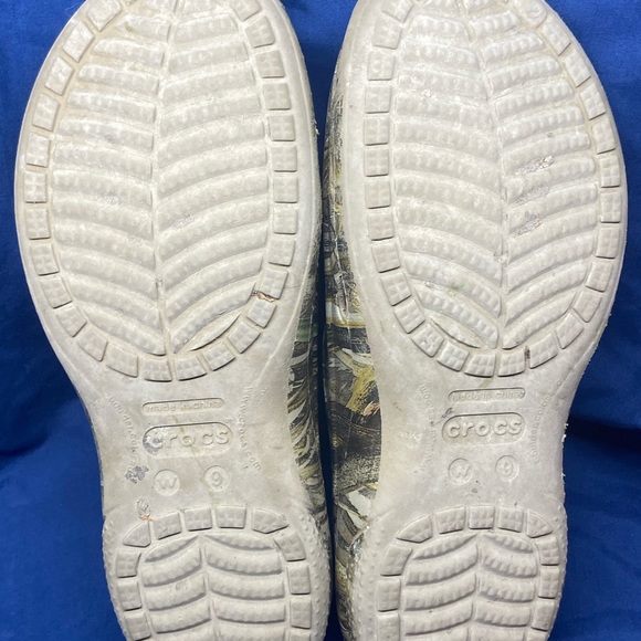 Great construction like new but worn for a good month - Picture 3 of 3